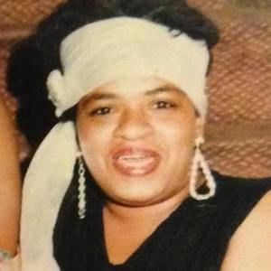 Meet your Posher, Iris